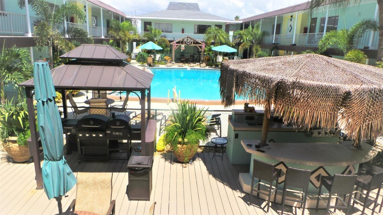 Island House Resort Hotel Сейнт Пийт Бийч Екстериор снимка