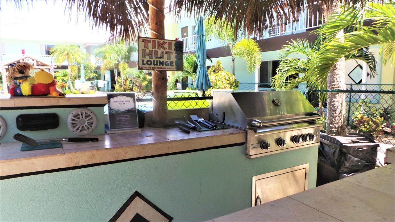 Island House Resort Hotel Сейнт Пийт Бийч Екстериор снимка