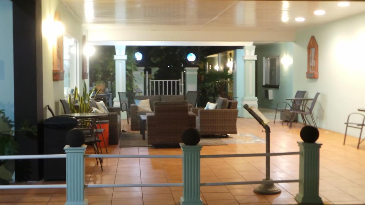 Island House Resort Hotel Сейнт Пийт Бийч Екстериор снимка